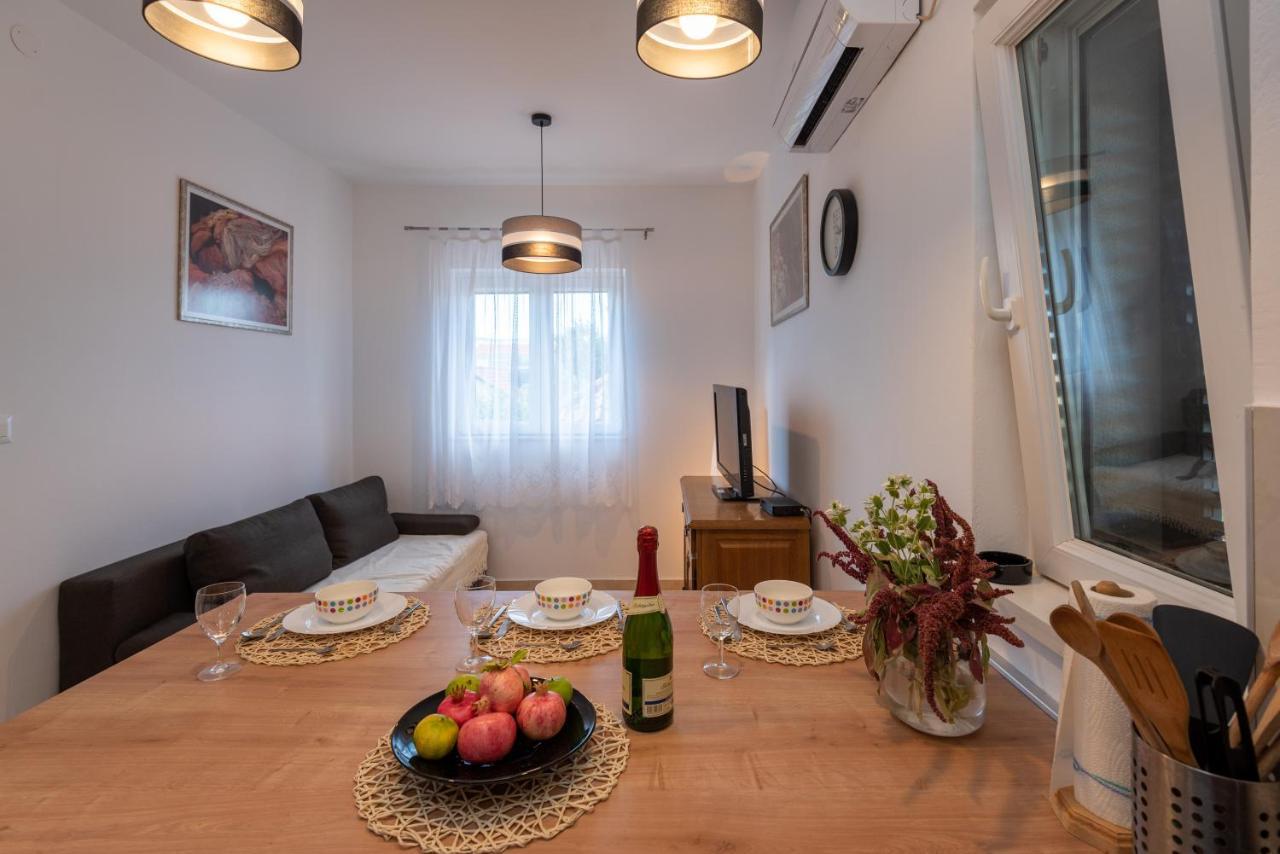 Apartment Apartman Tribunj Tribunj (Sibenik-Knin)