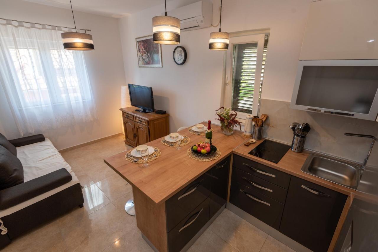 Apartman Tribunj * Tribunj (Sibenik-Knin)